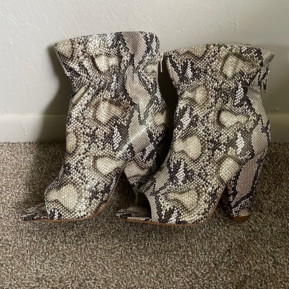 Faux Snake Skin Open toe boots